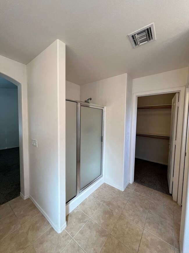 Building Photo - 4 BEDROOM IN BARKLEY RANCH!