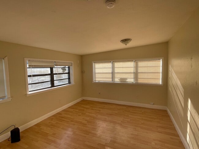 Building Photo - 1316 NW 12th St