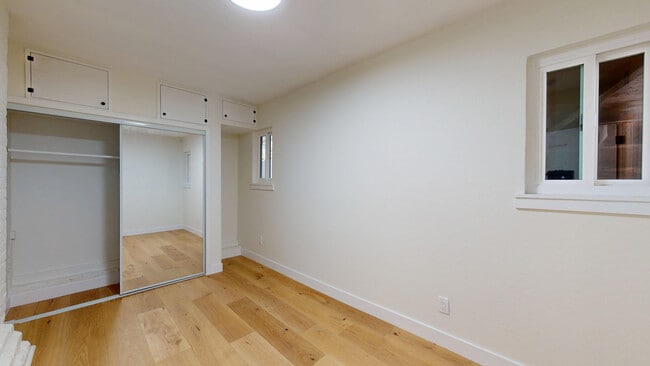 Building Photo - 2742 Sutter St