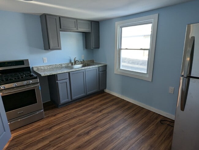 Building Photo - Duplex