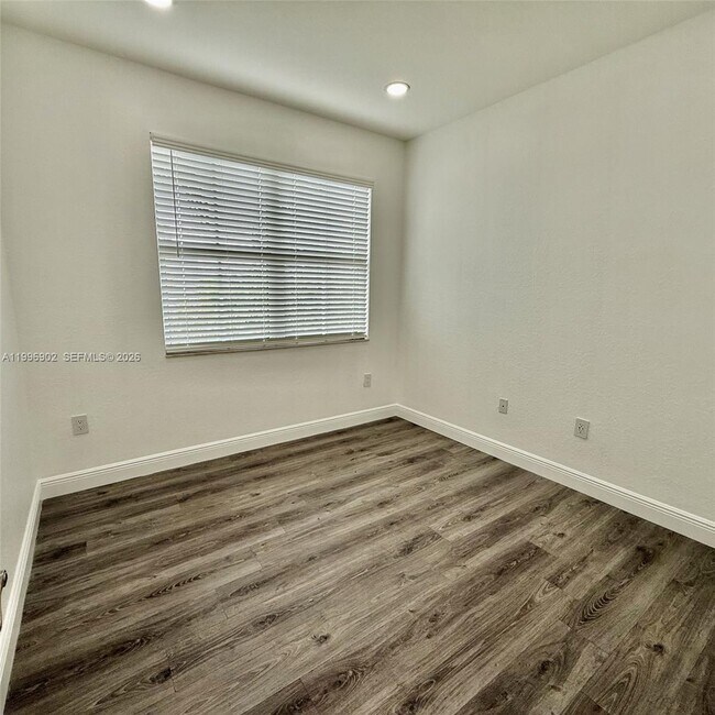 Building Photo - 11503 NW 89th St