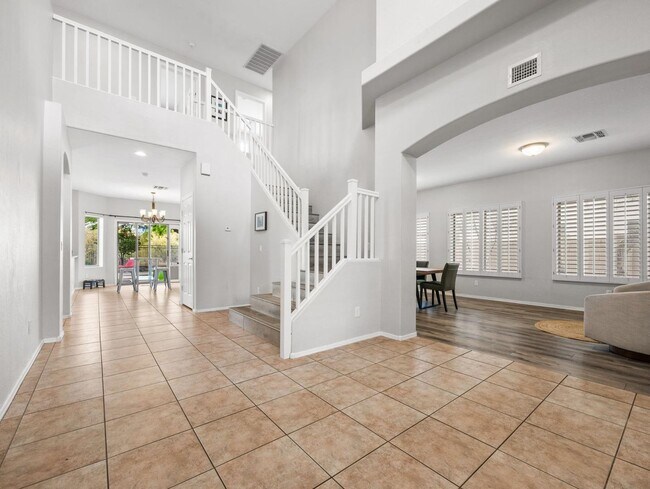 Building Photo - 4613 E Tumbleweed Dr