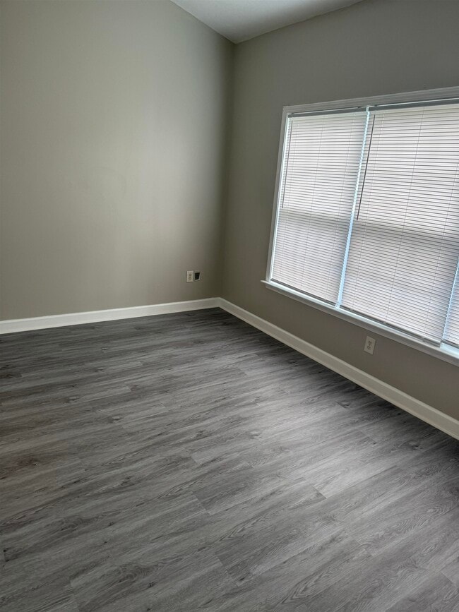 Building Photo - 101 Westhaven Dr