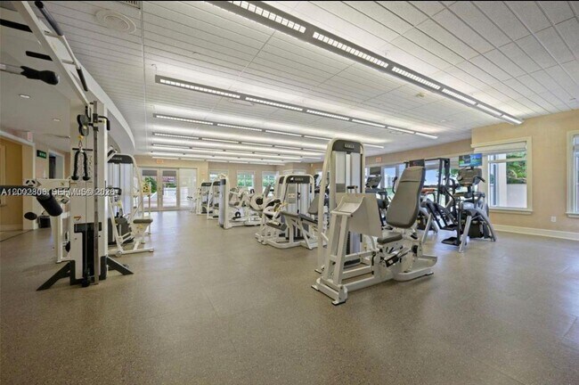 Building Photo - 20000 E Country Club Dr