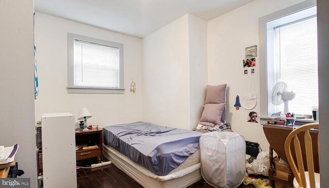 Building Photo - 1902 N 17th St