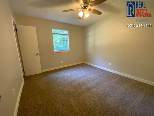 Building Photo - 14225 Clayton-