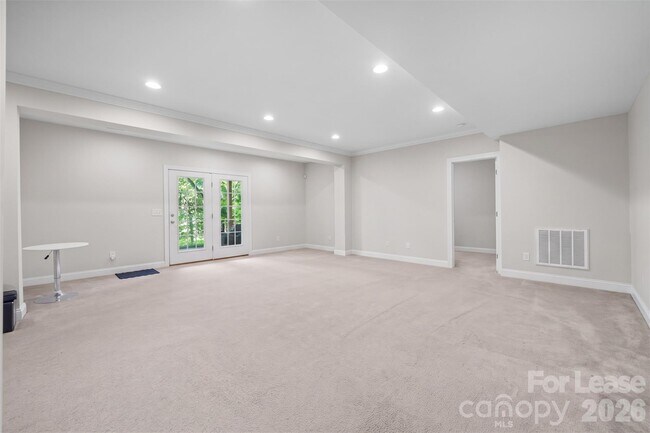 Building Photo - 415 Fischer Rd
