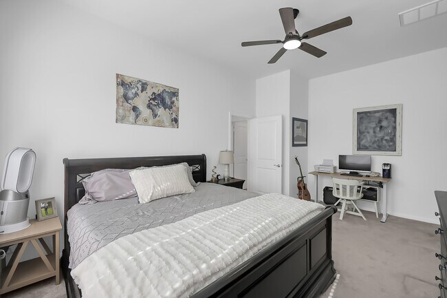 Building Photo - 212 Cider Gum Pl