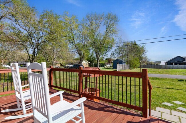 Building Photo - 1308 Fredrick Ln