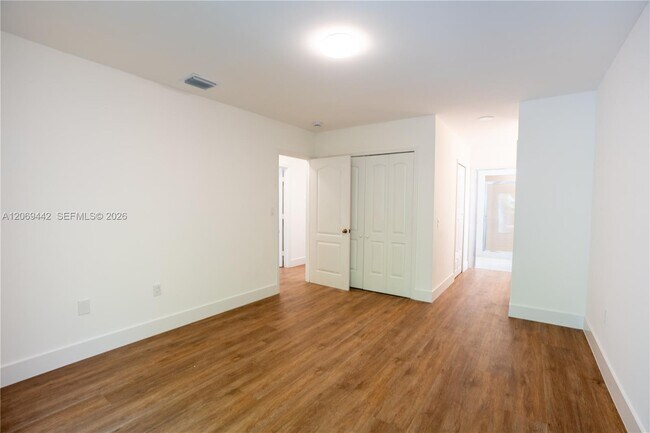 Building Photo - 9124 SW 156th Ct
