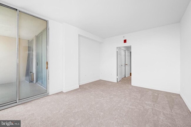 Building Photo - 28 Allegheny Ave