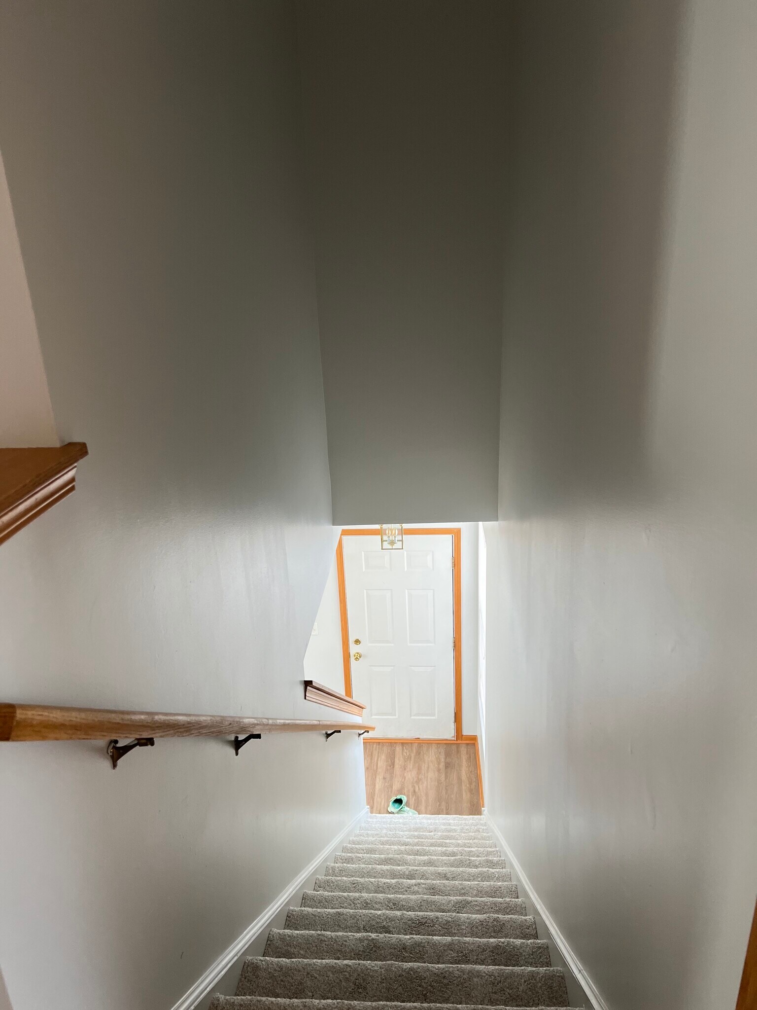 Building Photo - 1470 Millbrook Dr