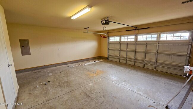Building Photo - 111 Gobblers Way