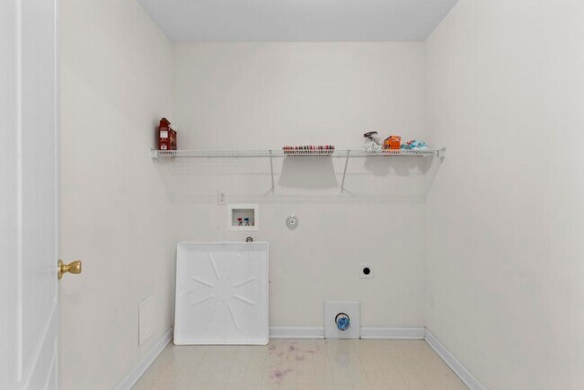 Building Photo - Surf City Townhome!