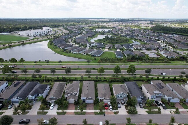 Building Photo - 6123 Voyagers Pl
