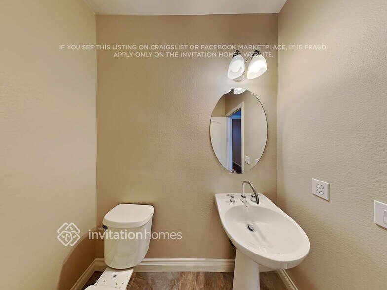 Building Photo - 792 Golden Sedum Dr