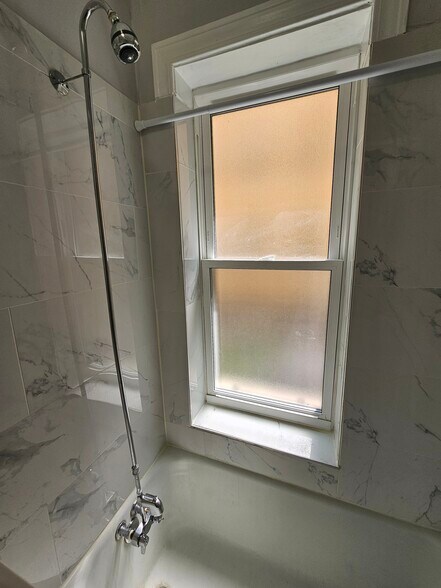 Building Photo - 4601 N Beacon St