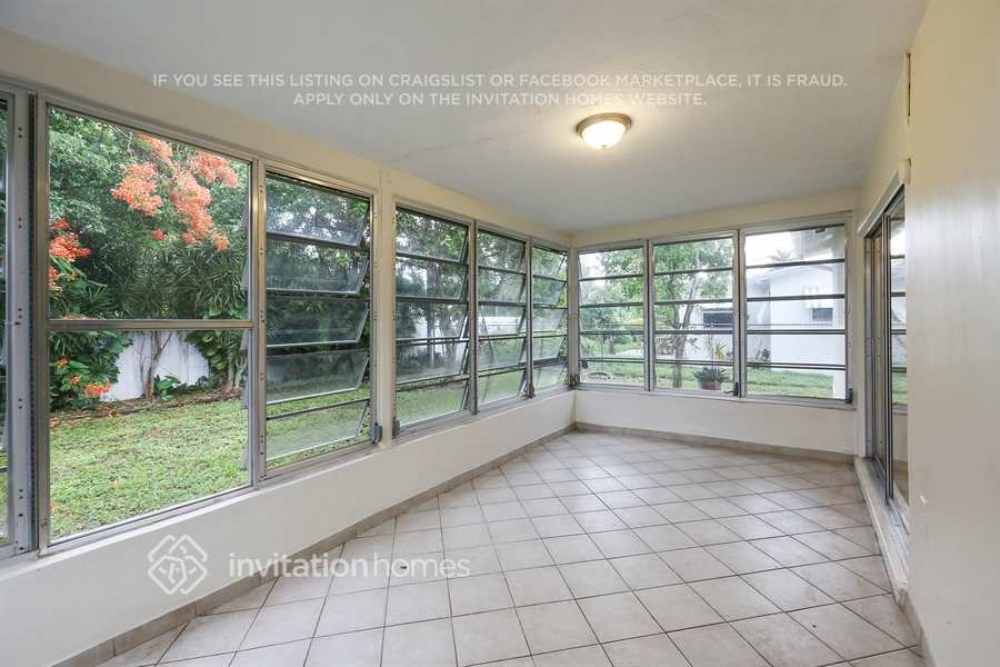Building Photo - 2430 NW 81st Ave