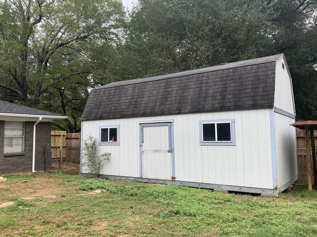 Building Photo - 231 Acker St