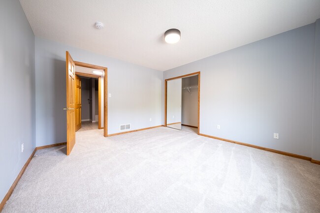 Building Photo - 16920 81st Pl N