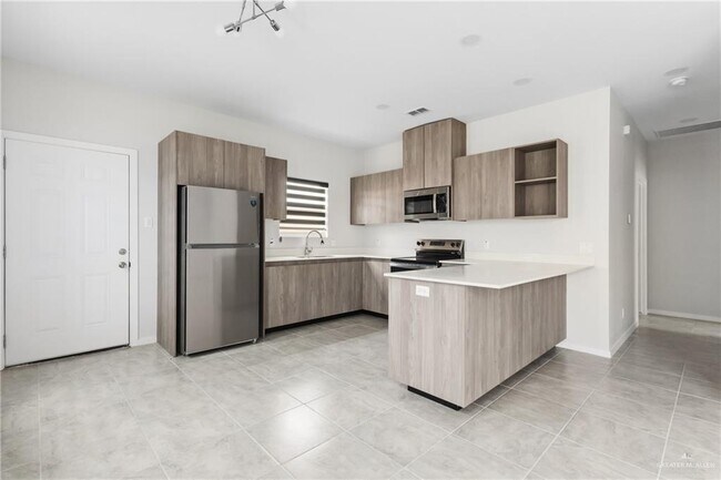 Building Photo - 10 N Alexandrite Ave