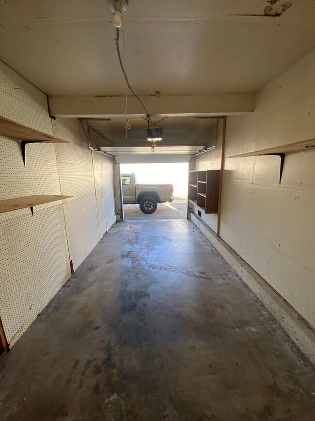 Building Photo - Newly Remodeled 2 Bedroom Fountain Valley ...