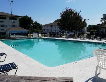 Building Photo - 448 Racine Dr