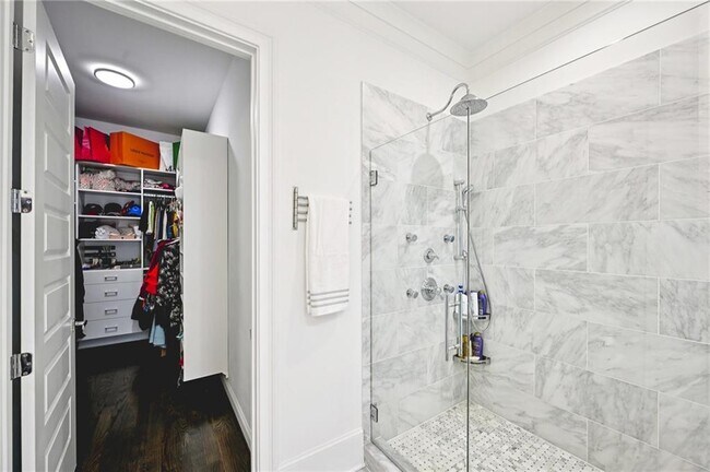 Building Photo - 1108 Briar Cove Cir