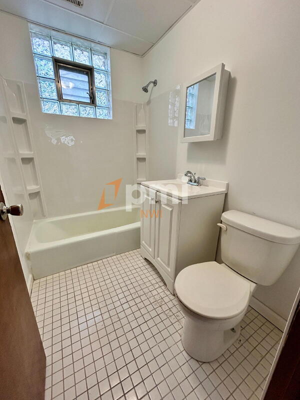 Primary Photo - 1308 W 150th St