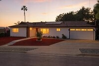 Building Photo - 1540 Souvenir Dr