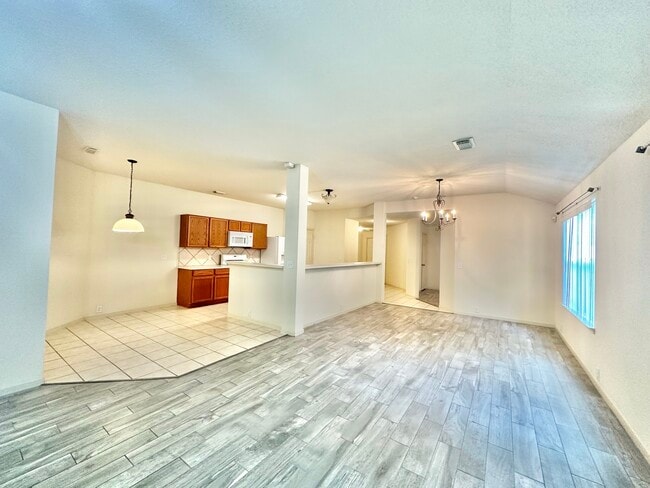 Building Photo - 18214 Wren Dale Ln