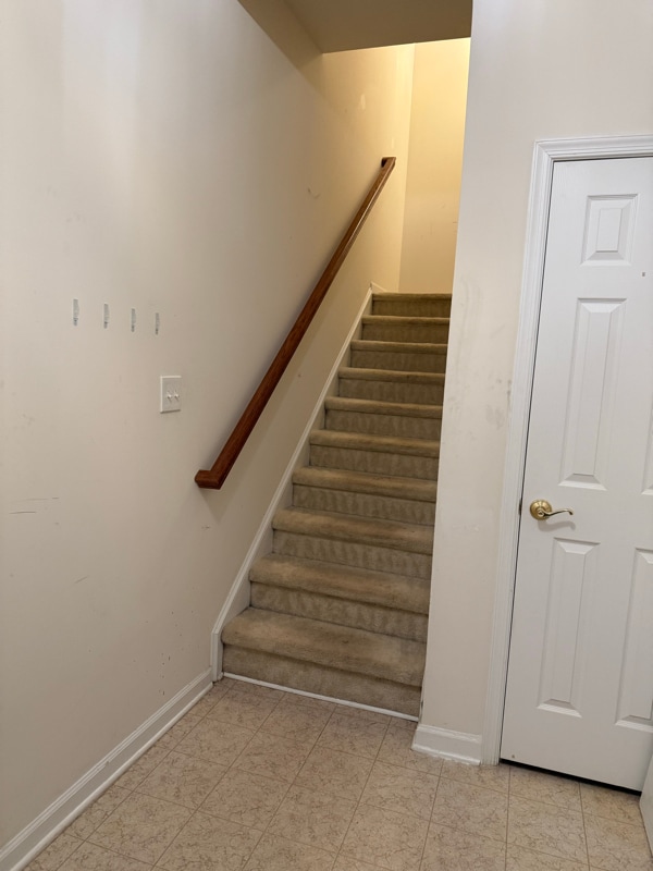 Building Photo - 43935 Hickory Corner Terrace