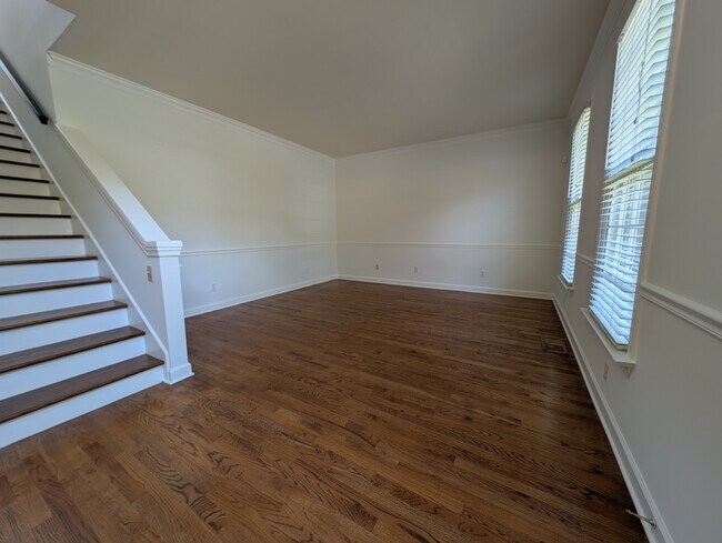 Building Photo - 407 Clairton Ct