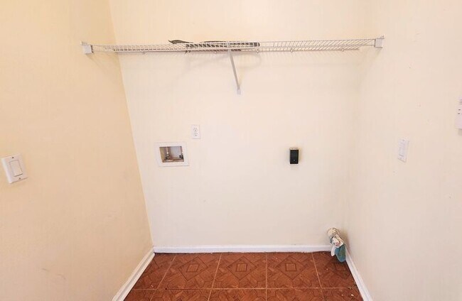 Building Photo - 4114 Pebble Brooke Circle South