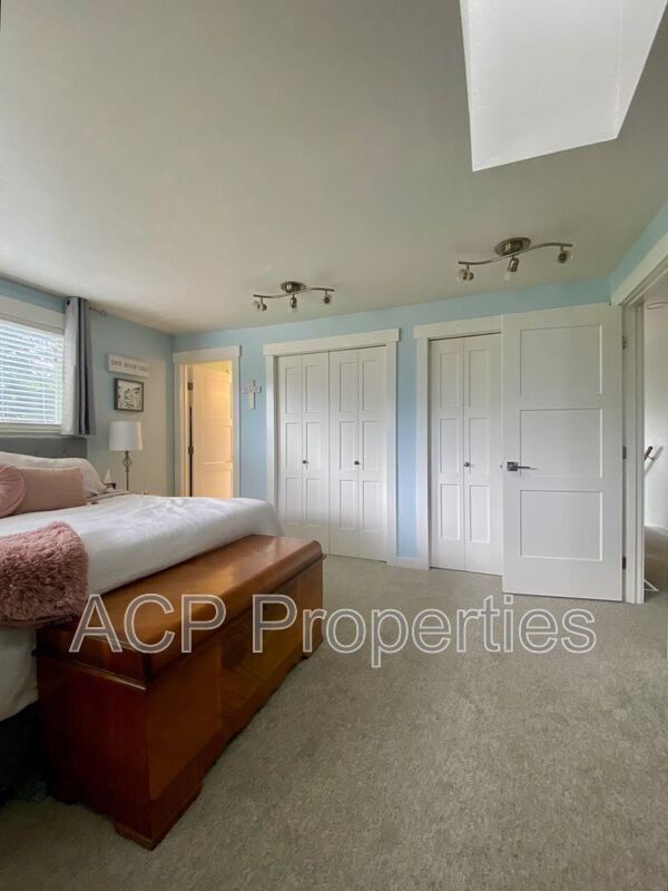 Building Photo - 406 Arrowhead Ln