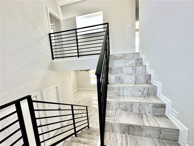 Building Photo - 22 West Dr