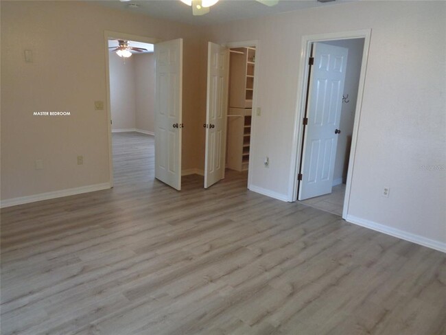 Building Photo - 210 Woodingham Trail