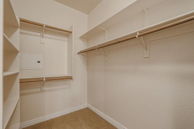 Building Photo - 21320 N 56th St