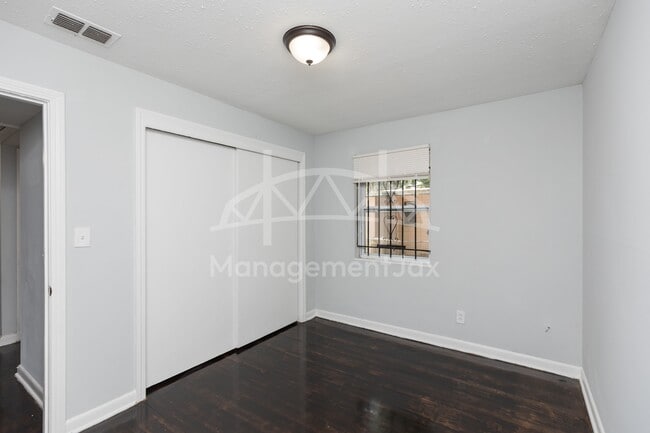 Building Photo - 1839 W 30th St