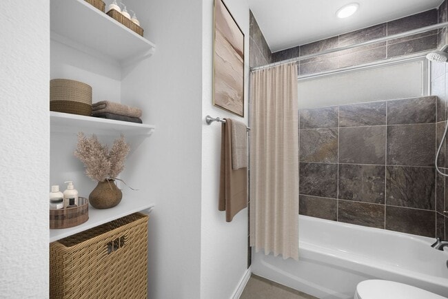 Building Photo - 3 BEDROOM 2 BATH CUSTOM HOME IN NOLANVILLE