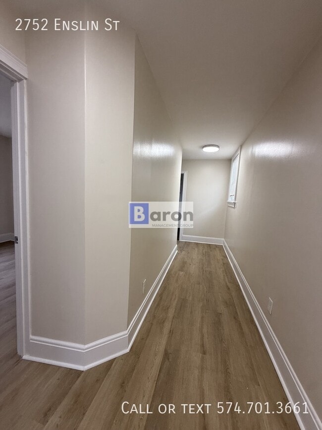 Building Photo - 2752 Enslin St