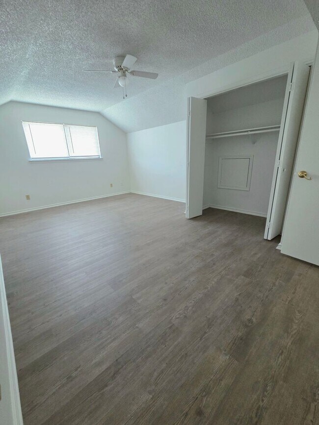 Building Photo - NEW IN MANAGEMENT - HALF OFF THE FIRST MONTH