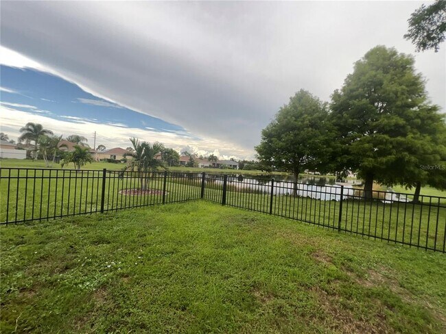 Building Photo - 27008 Clear Creek Way