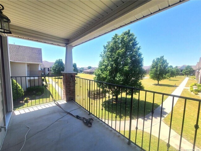 Building Photo - 1761 Renwick Dr