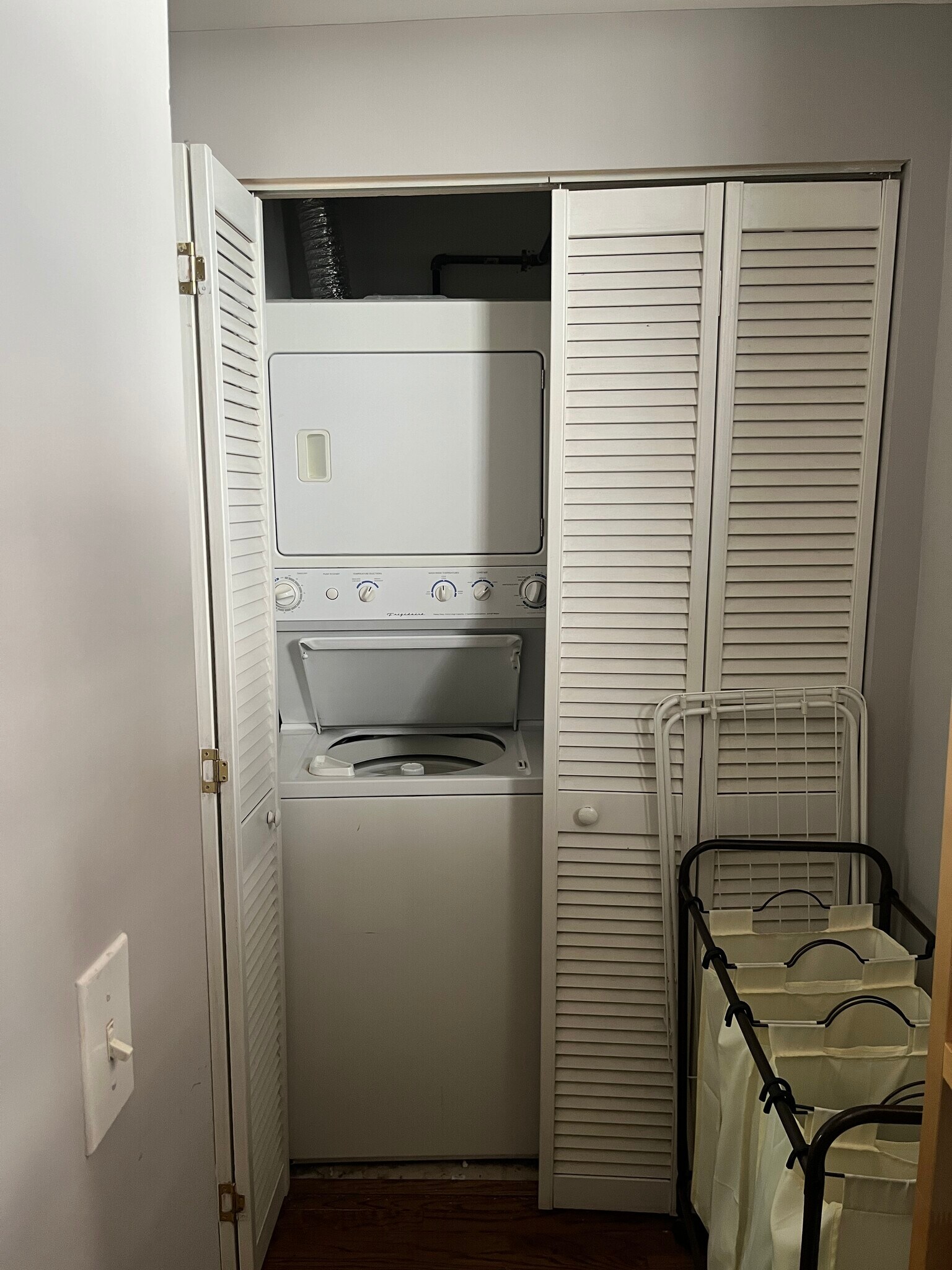 In Unit Laundry Area - 6504 N Washtenaw Ave