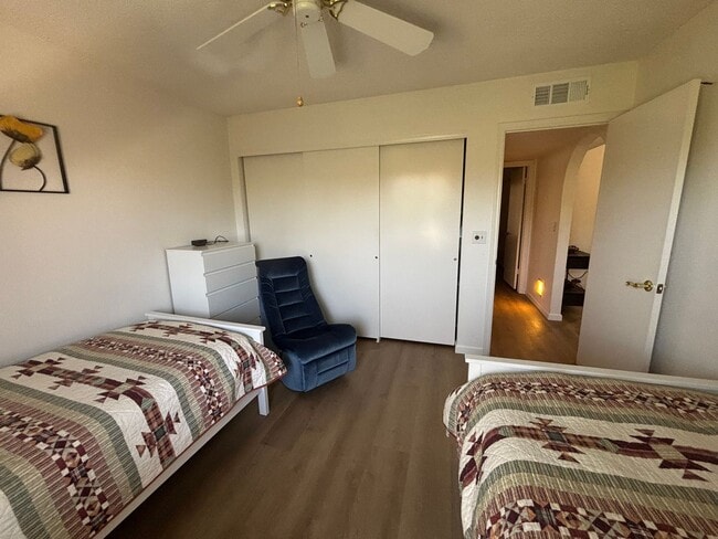 Building Photo - Lovely 3 bedroom 2 bath home in the grass in Leisure World a 45+ Active Adult Resort Community. M...