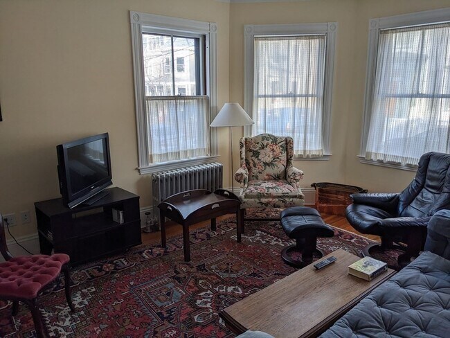 Building Photo - 9 Fayette St