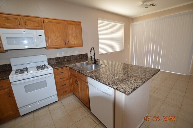 Building Photo - 10656 Primrose Arbor Ave