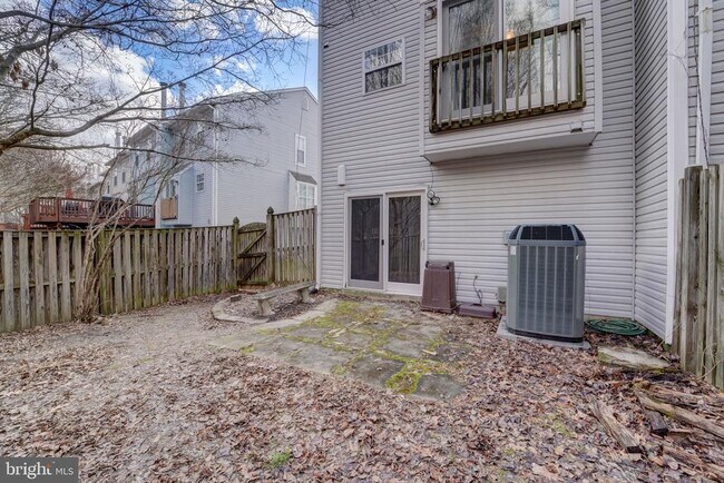 Building Photo - 18262 Paladin Dr