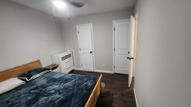 Building Photo - 3512 Holmes Ave